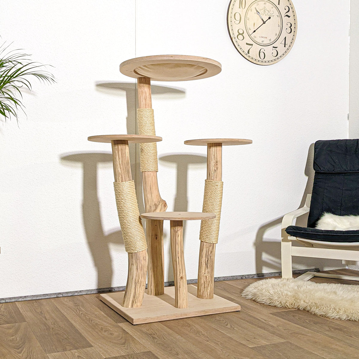 RESERVIERT + ÄNDERUNG - Naturkratzbaum 3912 Kratzbaum Natur Holz Design 136 cm hoch Katzenbaum