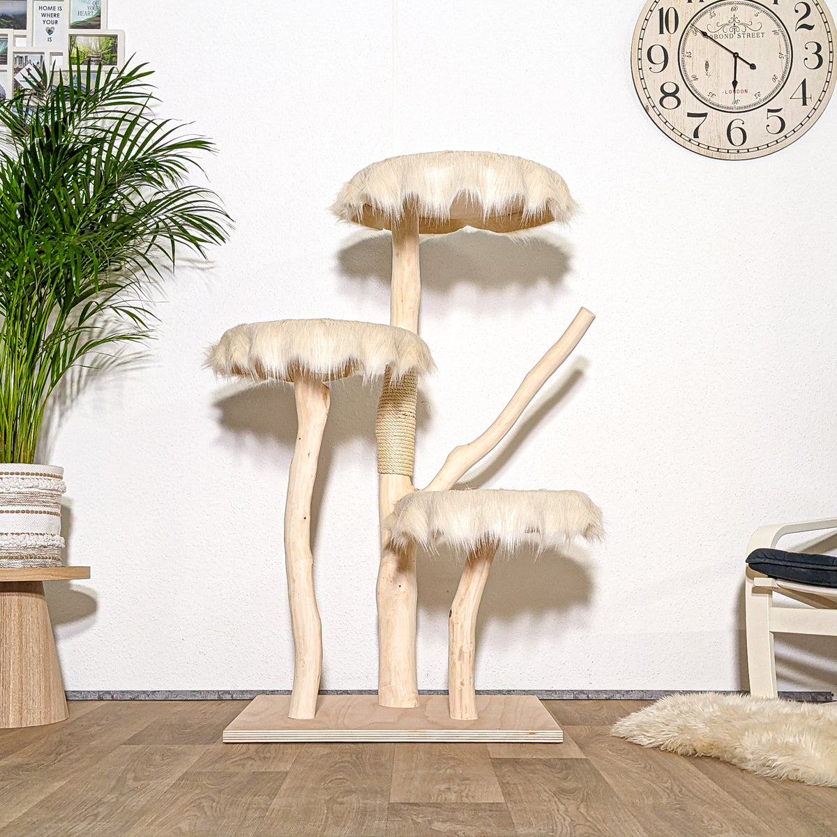 Naturkratzbaum 4315 Kratzbaum Natur Holz Design 134 cm hoch Katzenbaum