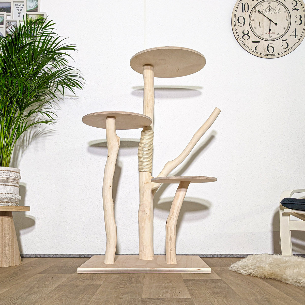 Naturkratzbaum 4315 Kratzbaum Natur Holz Design 134 cm hoch Katzenbaum