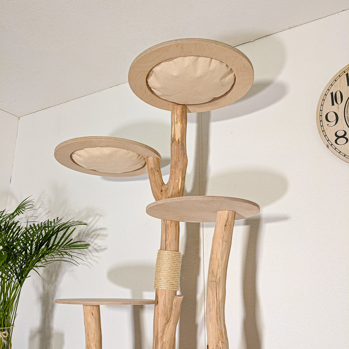 Naturkratzbaum 4524 Kratzbaum Natur Holz Design 195 cm hoch Katzenbaum