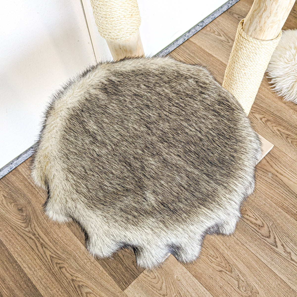 Naturkratzbaum 4561 Kratzbaum Natur Holz Design 175 cm hoch Katzenbaum