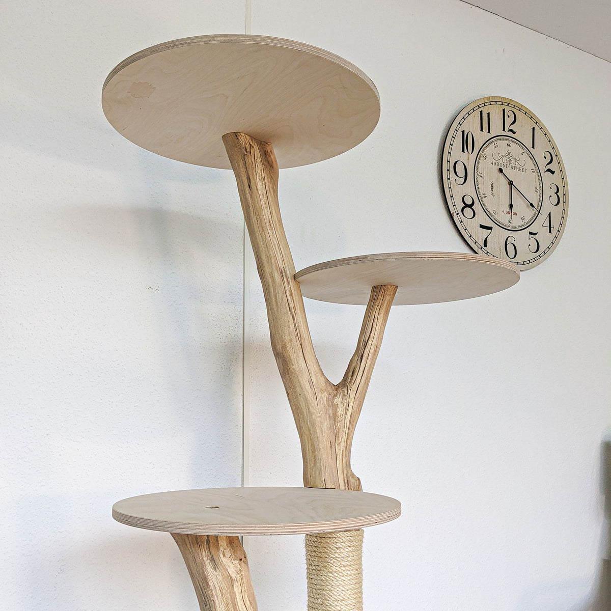 Naturkratzbaum 4563 Kratzbaum Natur Holz Design 163 cm hoch Katzenbaum