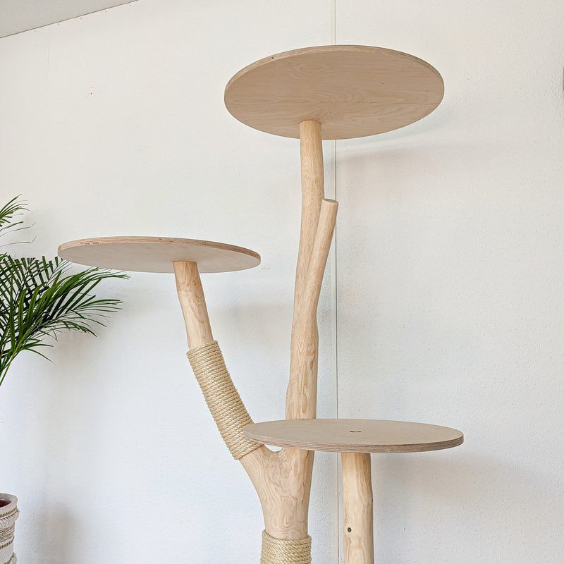 Naturkratzbaum 4565 Kratzbaum Natur Holz Design 174 cm hoch Katzenbaum