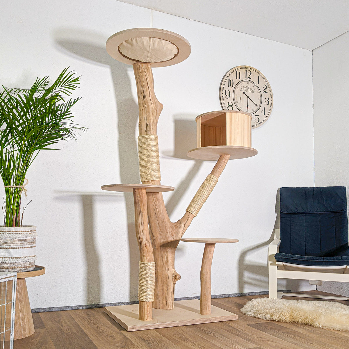 Naturkratzbaum 4578 Kratzbaum Natur Holz Design 185 cm hoch Katzenbaum