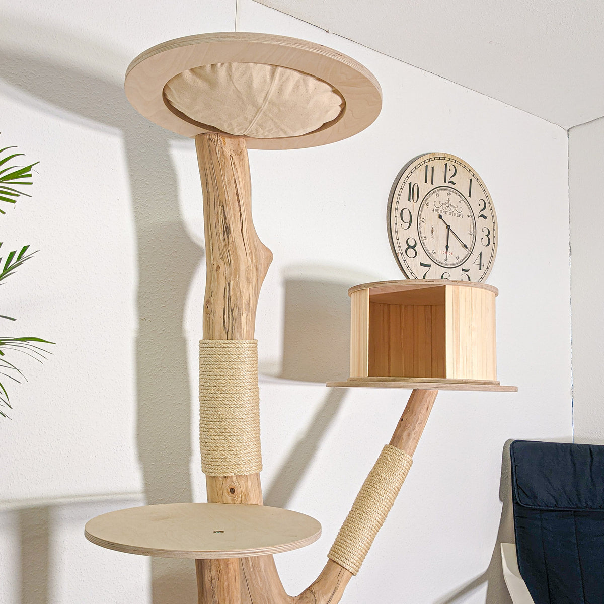 Naturkratzbaum 4578 Kratzbaum Natur Holz Design 185 cm hoch Katzenbaum