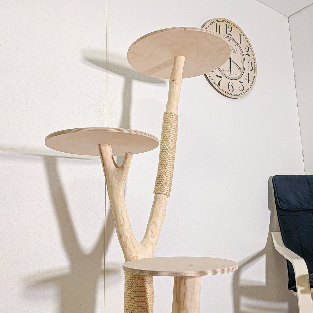 Naturkratzbaum 4579 Kratzbaum Natur Holz Design 150 cm hoch Katzenbaum