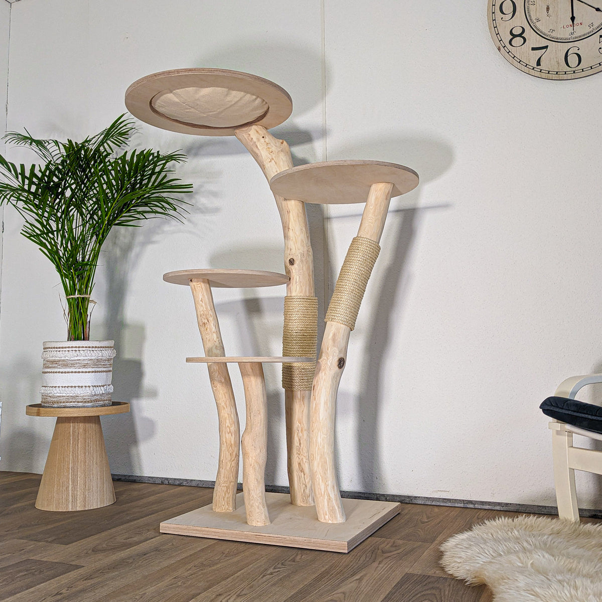 Naturkratzbaum 4595 Kratzbaum Natur Holz Design 145 cm hoch Katzenbaum
