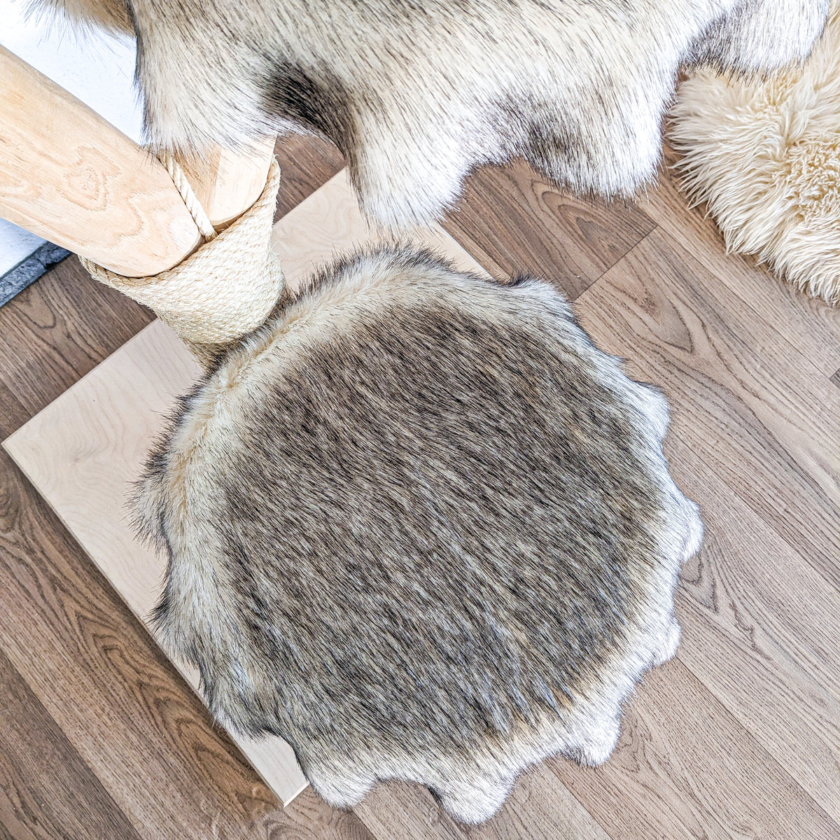 Naturkratzbaum 4606 Kratzbaum Natur Holz Design 114 cm hoch Katzenbaum