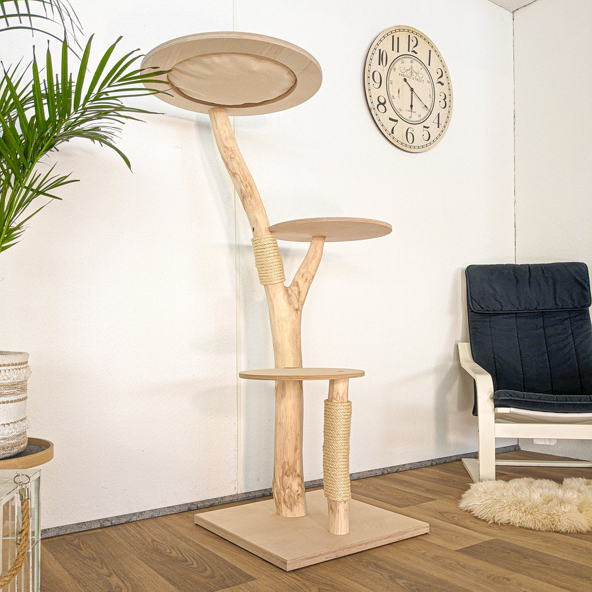 Naturkratzbaum 4610 Kratzbaum Natur Holz Design 150 cm hoch Katzenbaum
