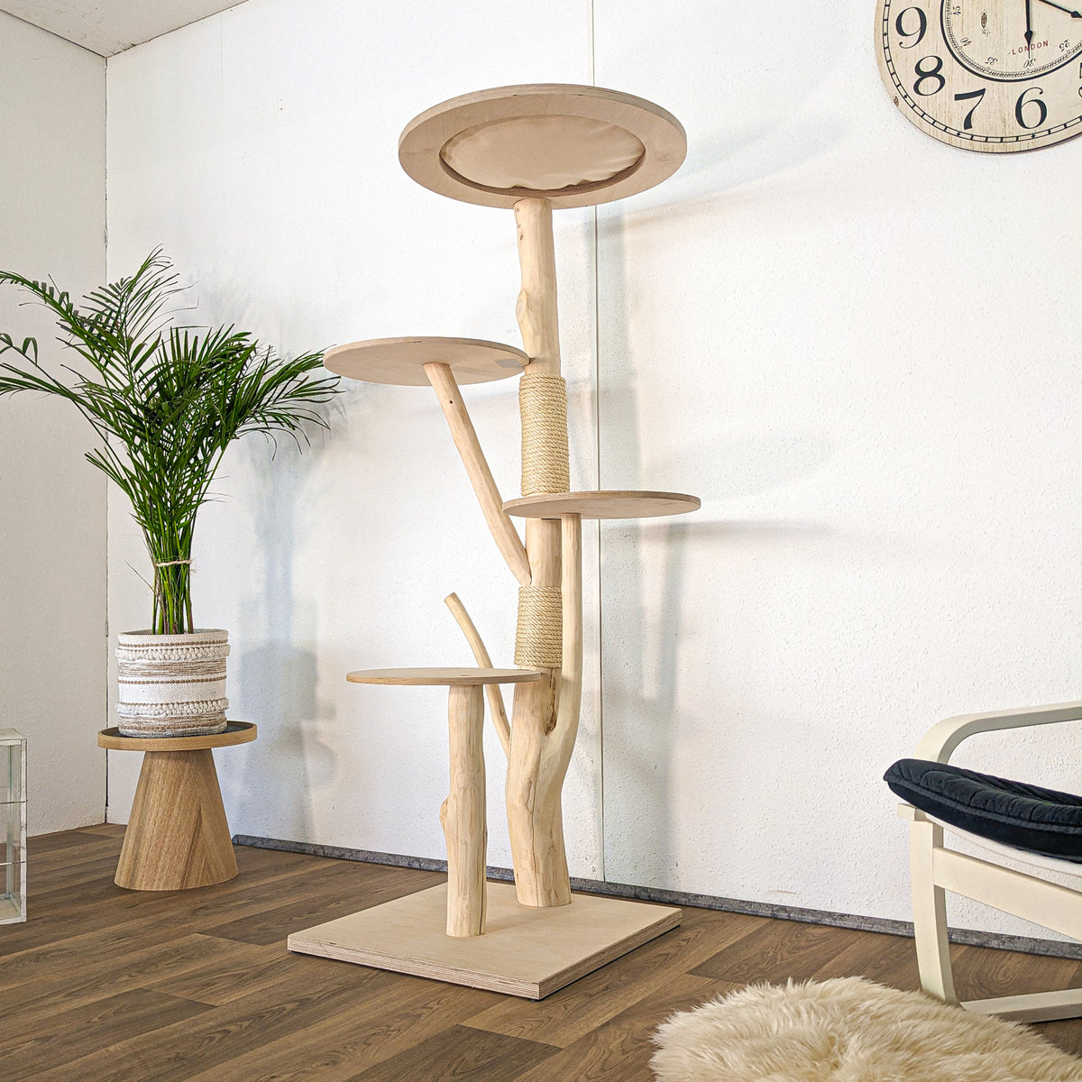 Naturkratzbaum 4612 Kratzbaum Natur Holz Design 160 cm hoch Katzenbaum