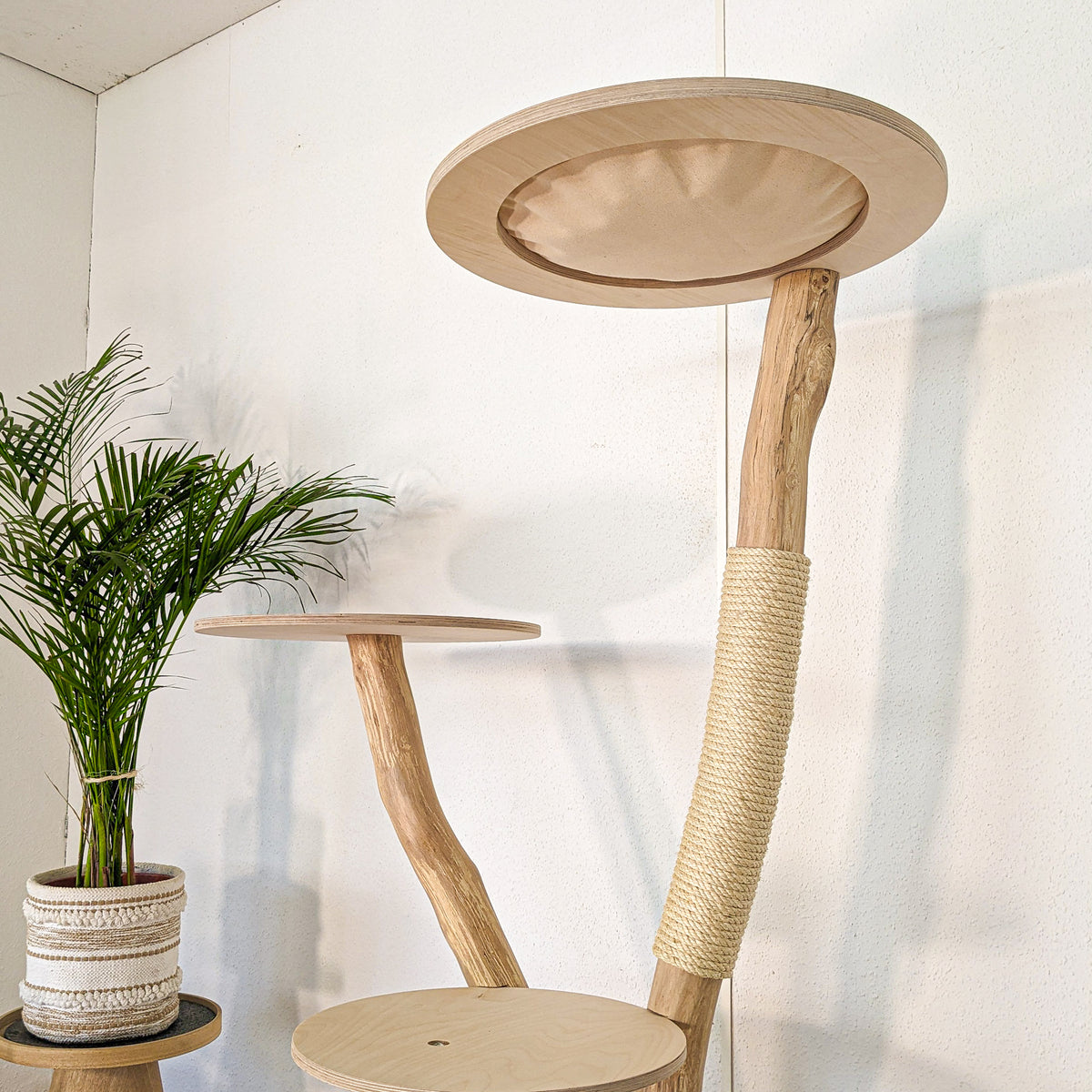 Naturkratzbaum 4614 Kratzbaum Natur Holz Design 150 cm hoch Katzenbaum