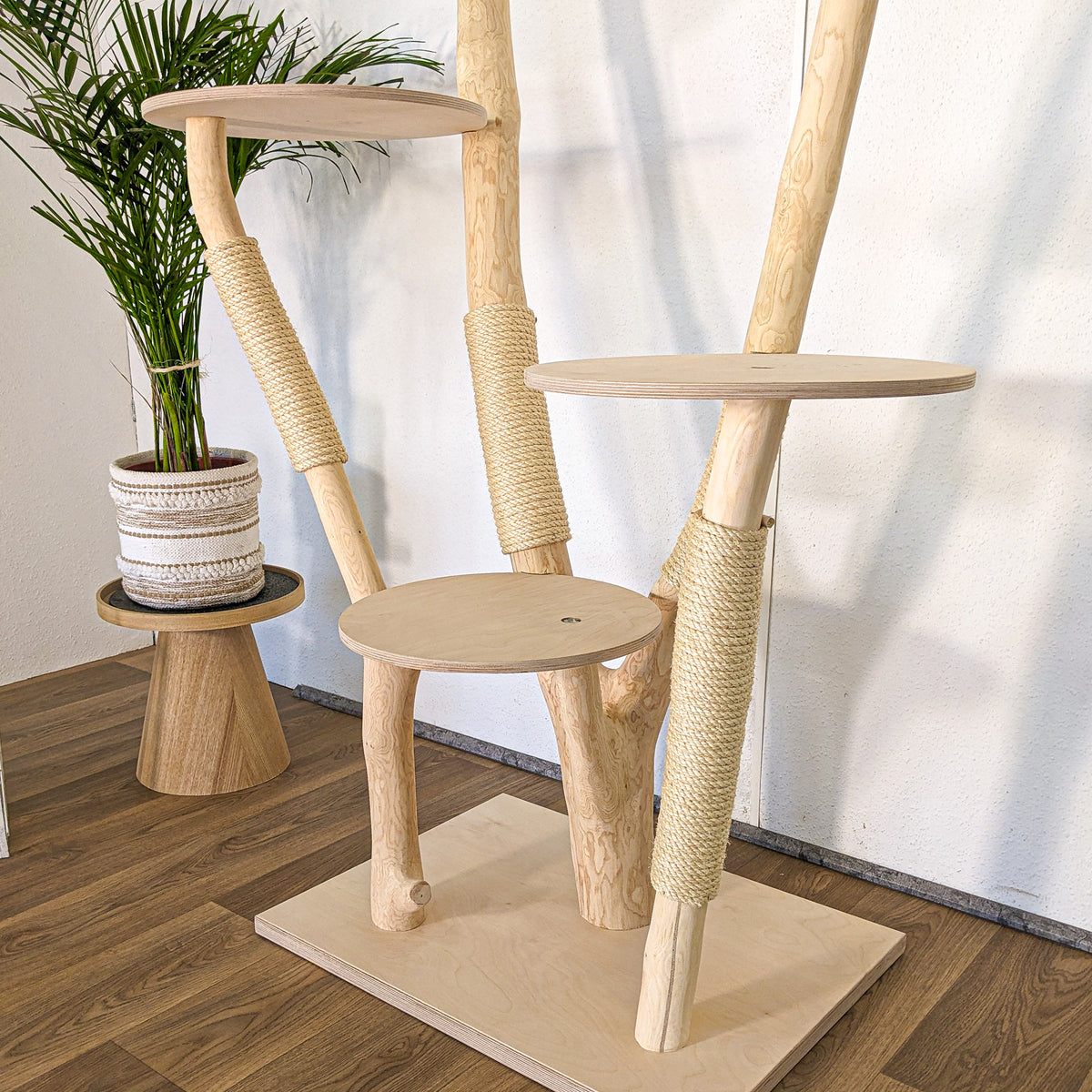 Naturkratzbaum 4617 Kratzbaum Natur Holz Design 175 cm hoch Katzenbaum