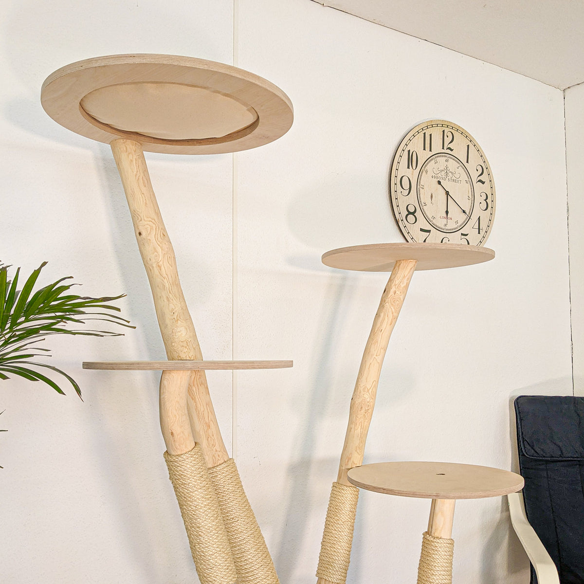 Naturkratzbaum 4617 Kratzbaum Natur Holz Design 175 cm hoch Katzenbaum