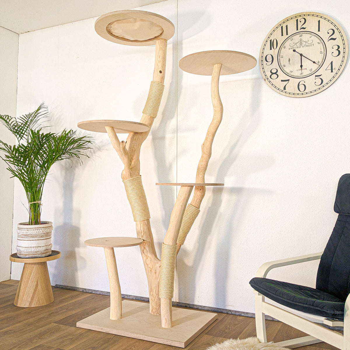 RESERVIERT - Naturkratzbaum 4624 Kratzbaum Natur Holz Design 209 cm hoch Katzenbaum