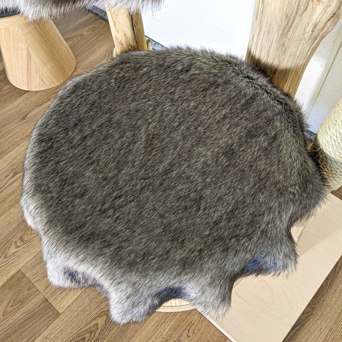 Naturkratzbaum 4626 Kratzbaum Natur Holz Design 174 cm hoch Katzenbaum