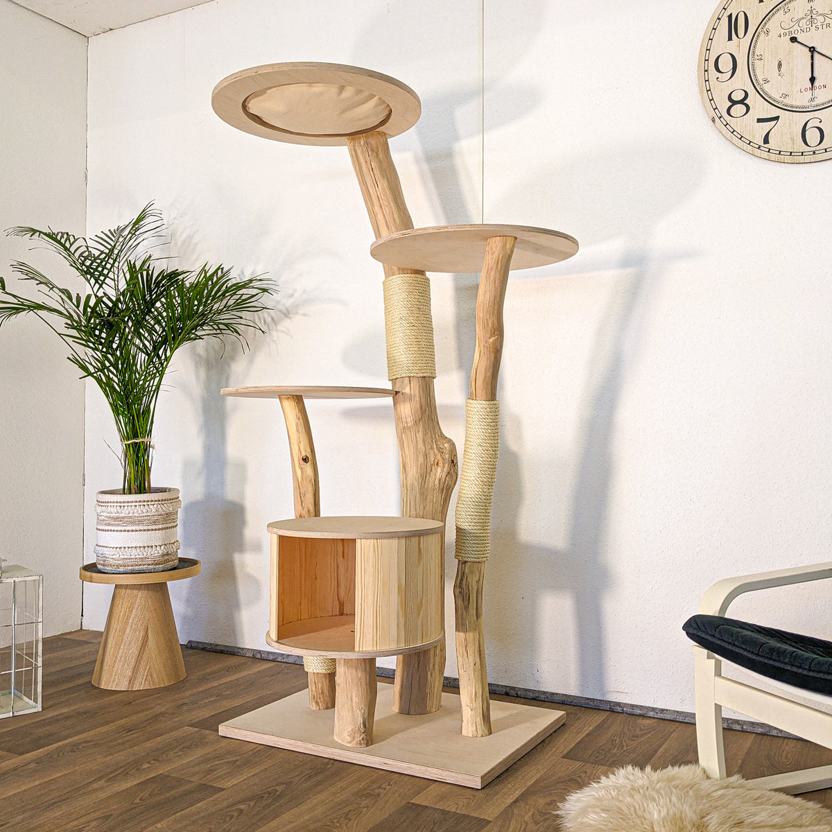 Naturkratzbaum 4626 Kratzbaum Natur Holz Design 174 cm hoch Katzenbaum