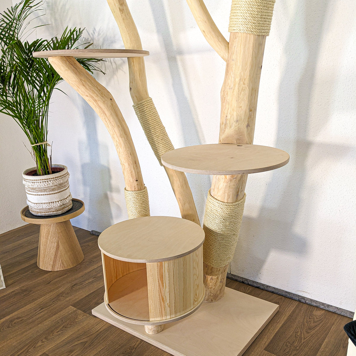 Naturkratzbaum 4627 Kratzbaum Natur Holz Design 200 cm hoch Katzenbaum