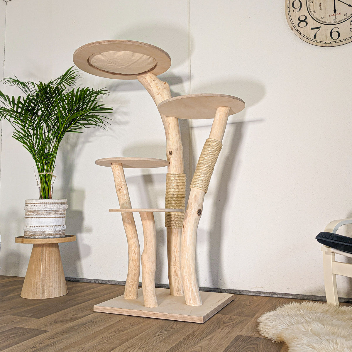 Naturkratzbaum 4595 Kratzbaum Natur Holz Design 145 cm hoch Katzenbaum